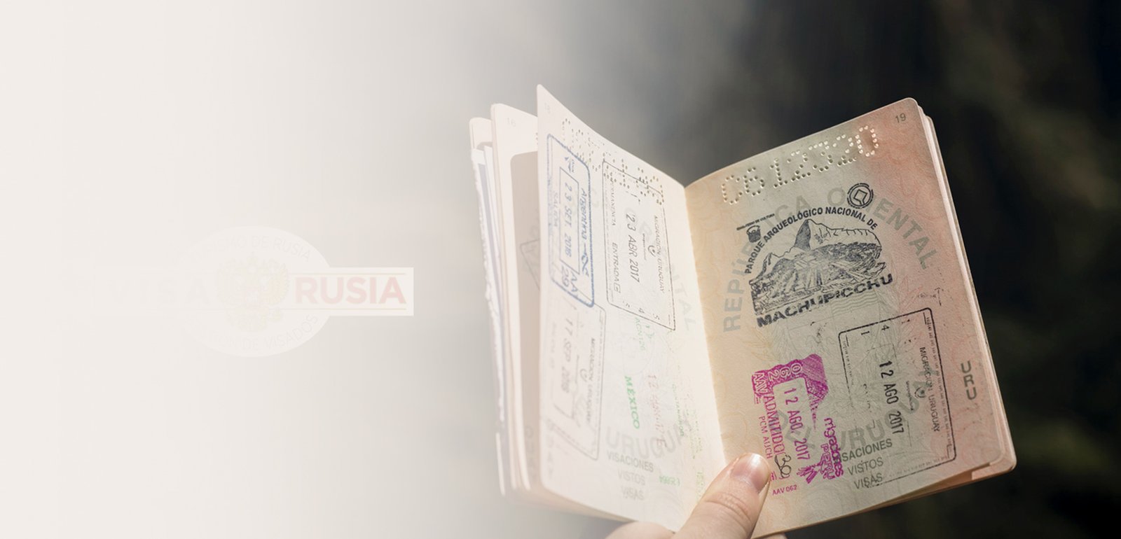 Diseño de logo para agencia de viajes, turismo y visados a Rusia