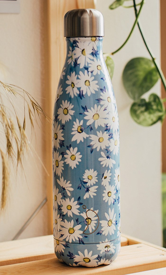Examples, ideas and inspiration for the design of all kinds of food labels and bottles. Packaging and labeling Examples, ideas and inspiration for the design of all kinds of food labels and bottles. Packaging and labeling