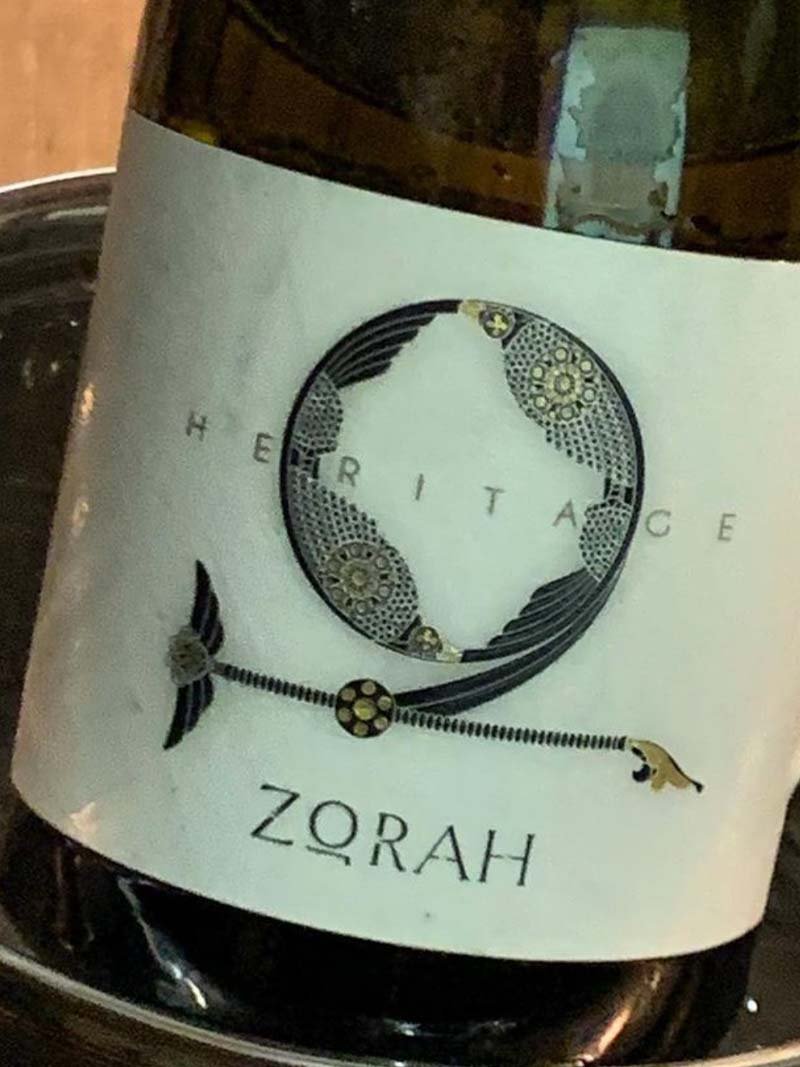 Ideas, ejemplos e inspiración para la creación y diseño de etiquetas de vino y botellas de vino. Packaging, botellas y diseños de etiquetas de vino modernas, para la inspiración. Ideas, ejemplos e inspiración para la creación y diseño de etiquetas de vino y botellas de vino. Packaging, botellas y diseños de etiquetas de vino modernas, para la inspiración.
