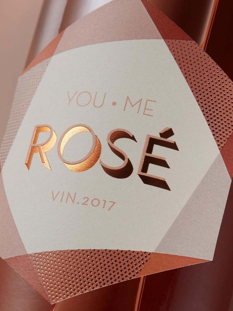 Ideas, ejemplos e inspiración para la creación y diseño de etiquetas de vino y botellas de vino (parte 4). Packaging, botellas y diseños de etiquetas de vino modernas, para la inspiración.